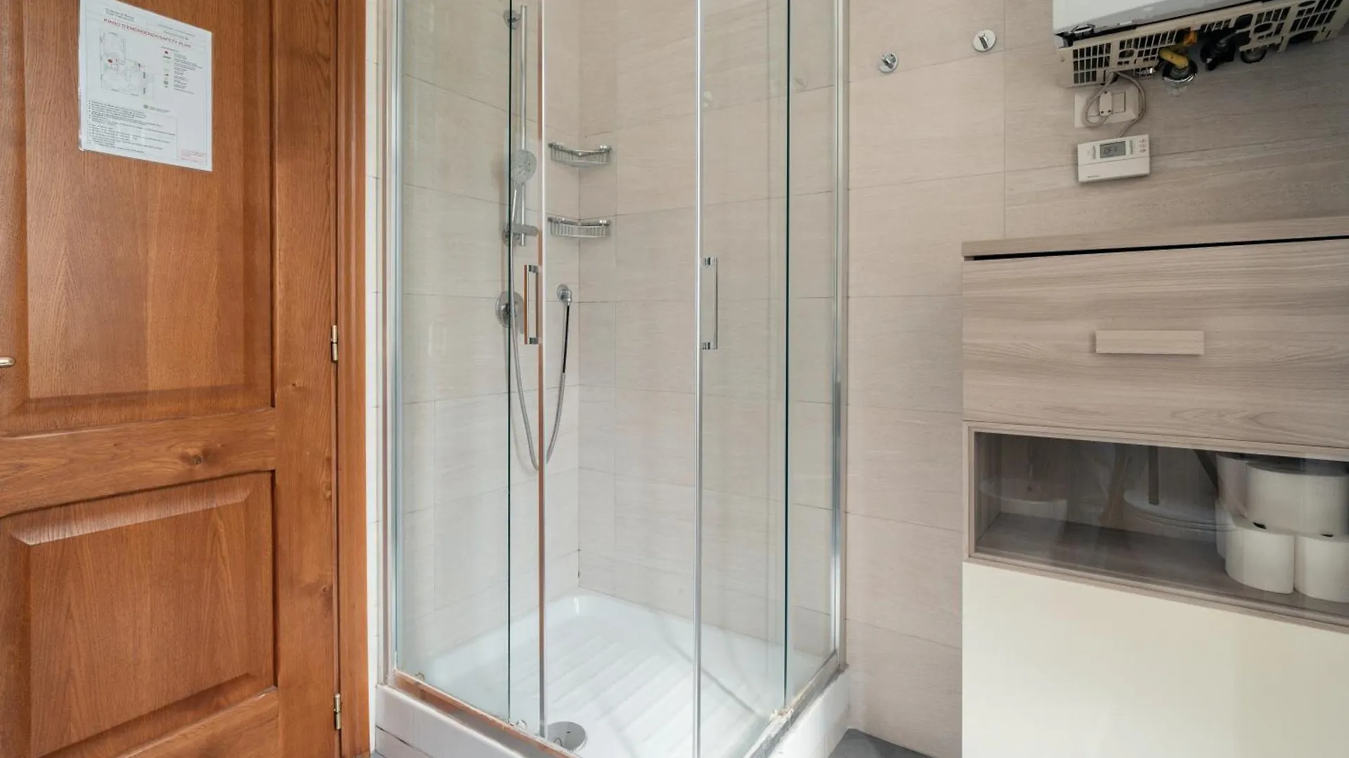 Art House Vaticano Luxury Apartment Rome Italy